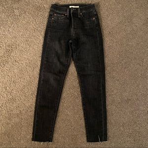 Women’s Levi high rise skinny jeans-25